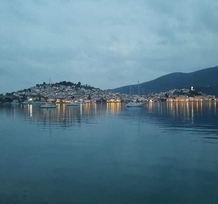 Апартаменты Sunray Studio In Poros Порос Экстерьер фото
