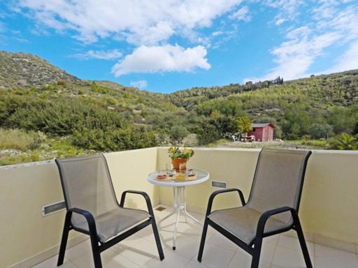 Апартаменты Sunray Studio In Poros Порос Экстерьер фото