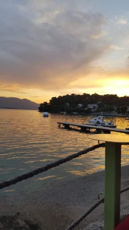 Апартаменты Sunray Studio In Poros Порос Экстерьер фото