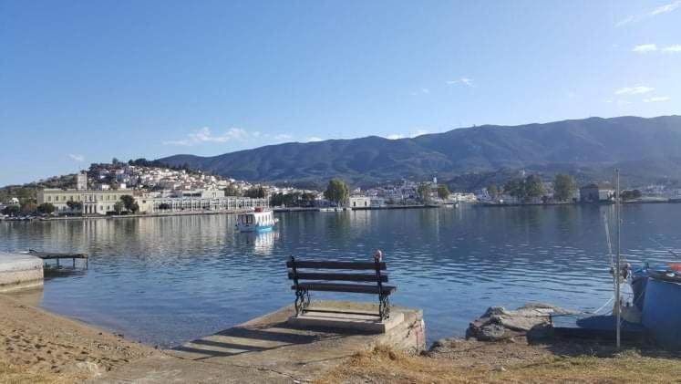 Апартаменты Sunray Studio In Poros Порос Экстерьер фото