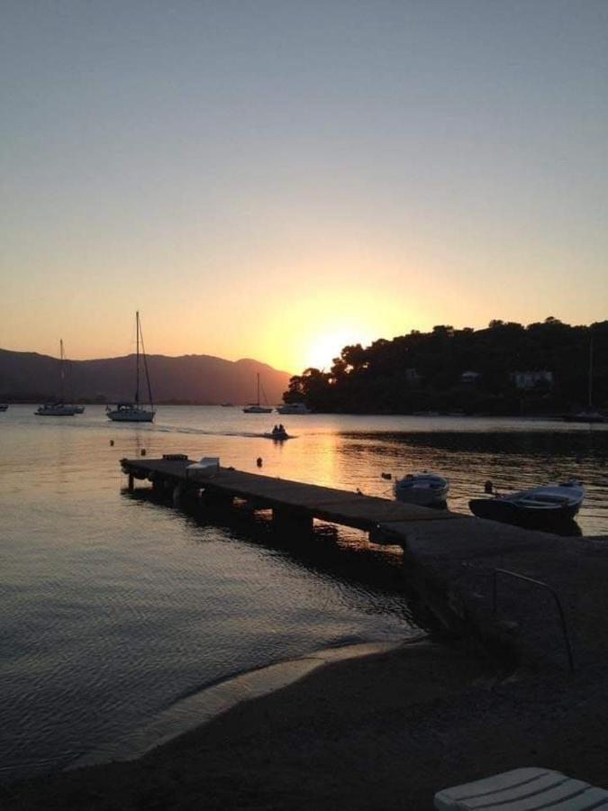 Апартаменты Sunray Studio In Poros Порос Экстерьер фото
